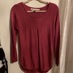 Deep red/maroon screw neck